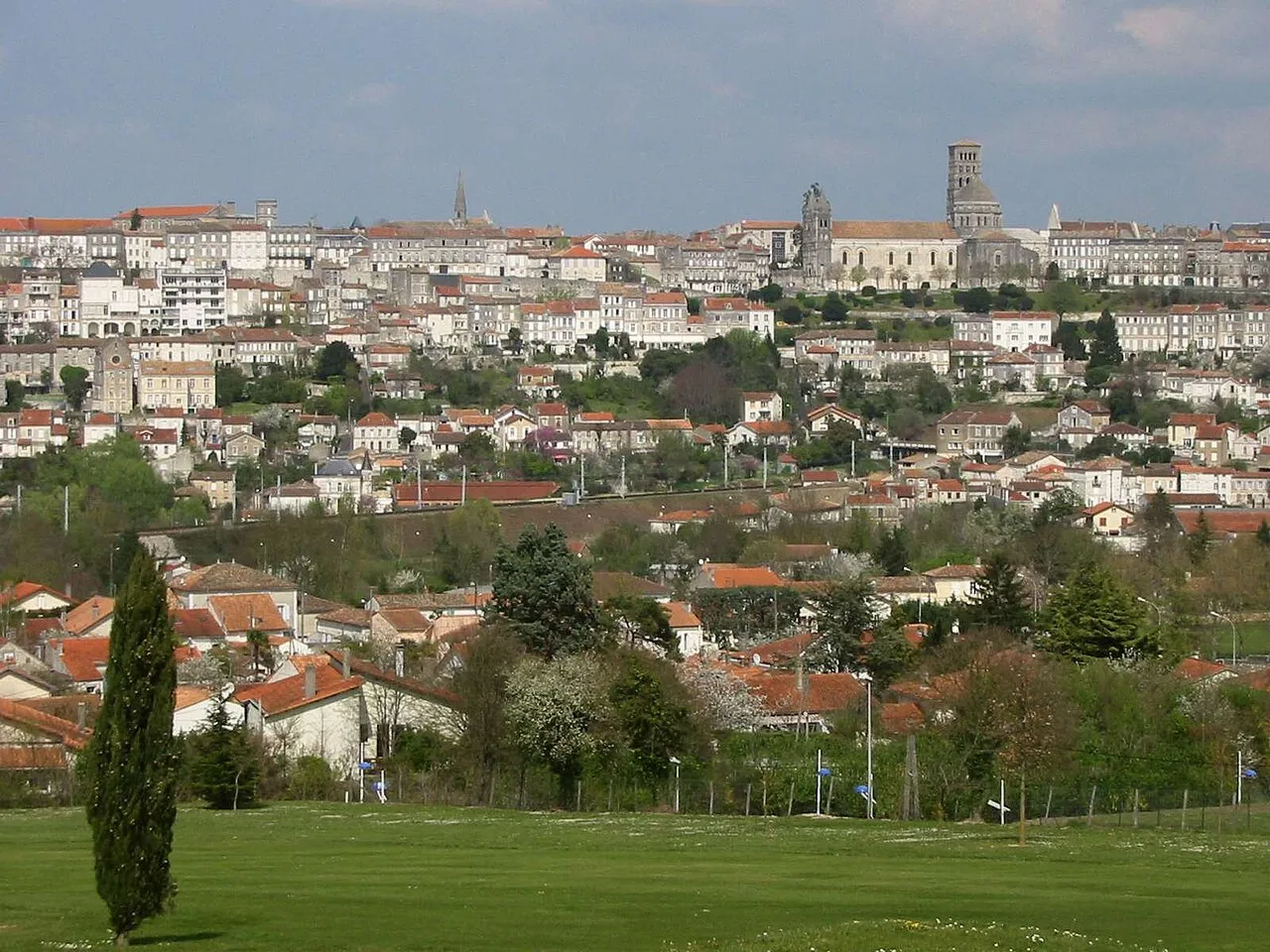 Vue d’Angoulême, commune d’implantation de la brasserie.