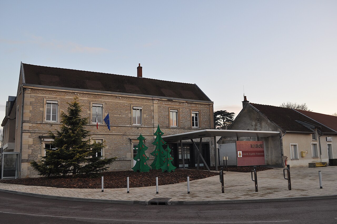 La mairie de Quetigny, commune de la brasserie Elixkir.