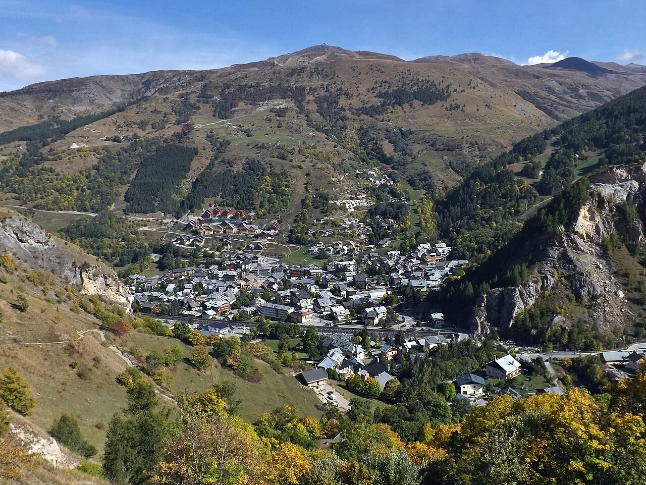 Vue de Valloire, commune de la brasserie du Galibier.